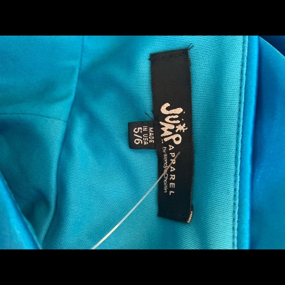 Jump apparel satin gown - Picture 7 of 8